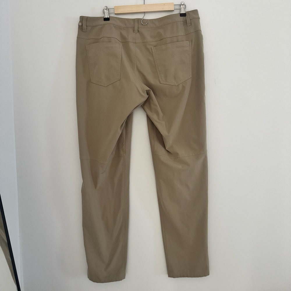 Lululemon ABC Pant Classic 36Wx34L - Picture 3 of 5